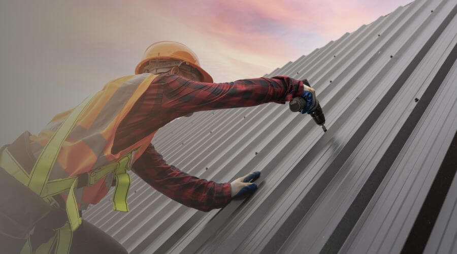 Professional gutter cleaning in Laurel, NE
